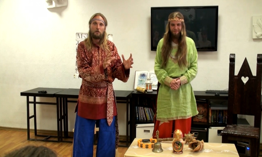 Андрей Ивашко и Георгий Левшунов о сказочном образовании в Петербурге 23 июня 2014 года
