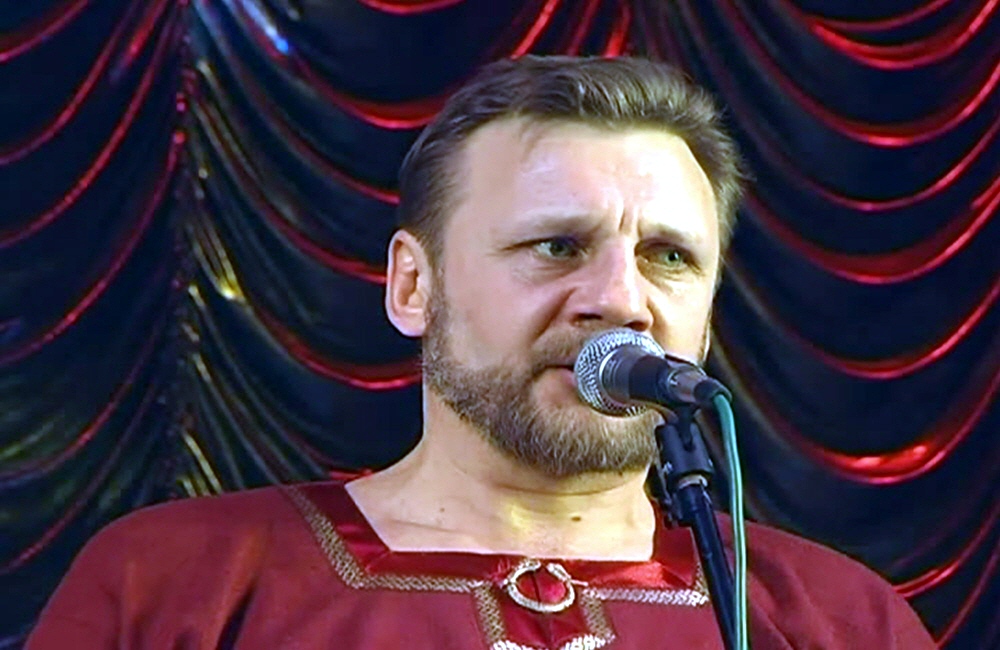 Русский певец Николай Емелин